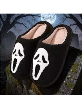 Ghost Face Scream Fuzzy Slippers/ House Shoes Size 40/41/ 7.5-8 unisex New